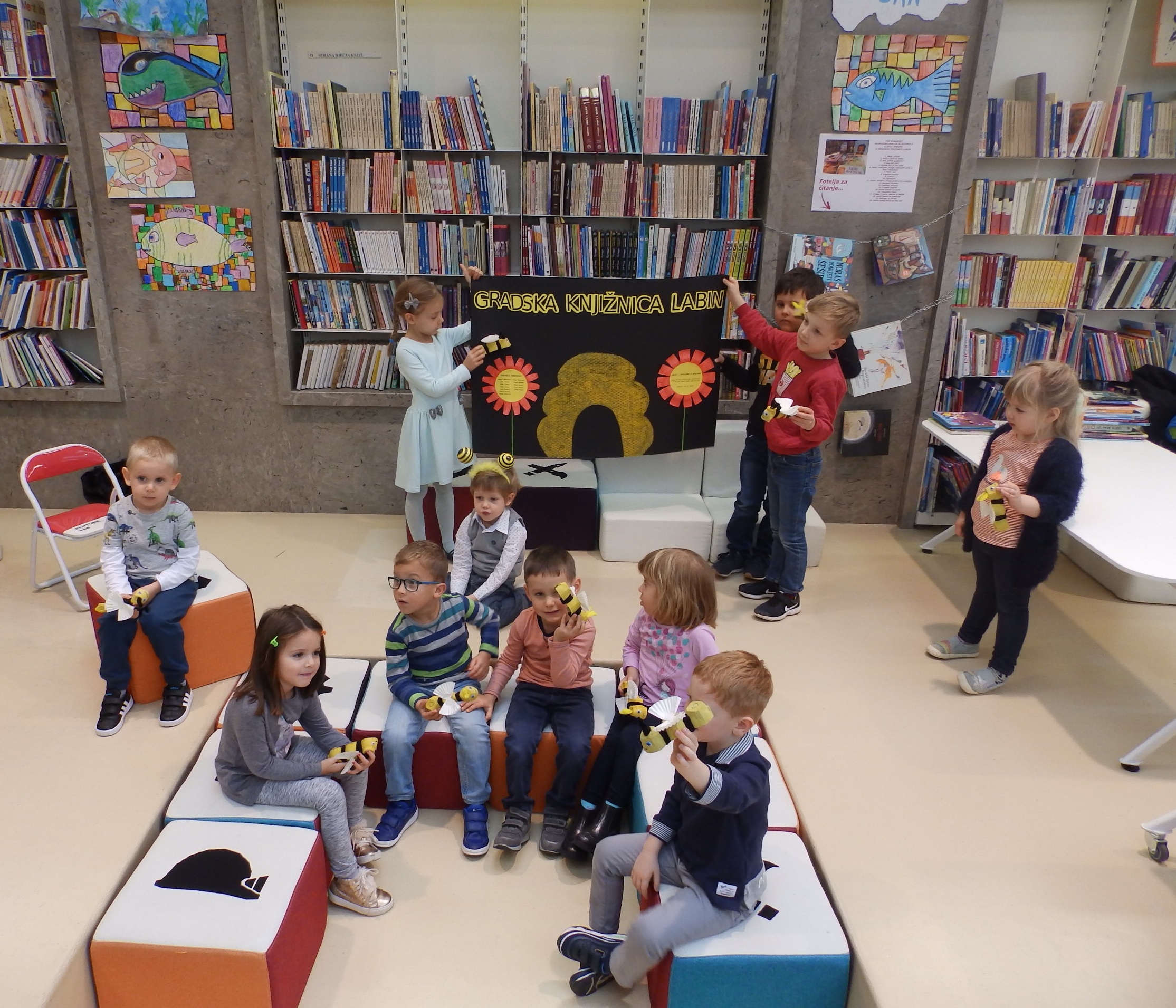 Edukativno-kreativna radionica "Bzzz... zazujimo o pčelama!" Edukativno-kreativna radionica "Bzzz... zazujimo o pčelama!"