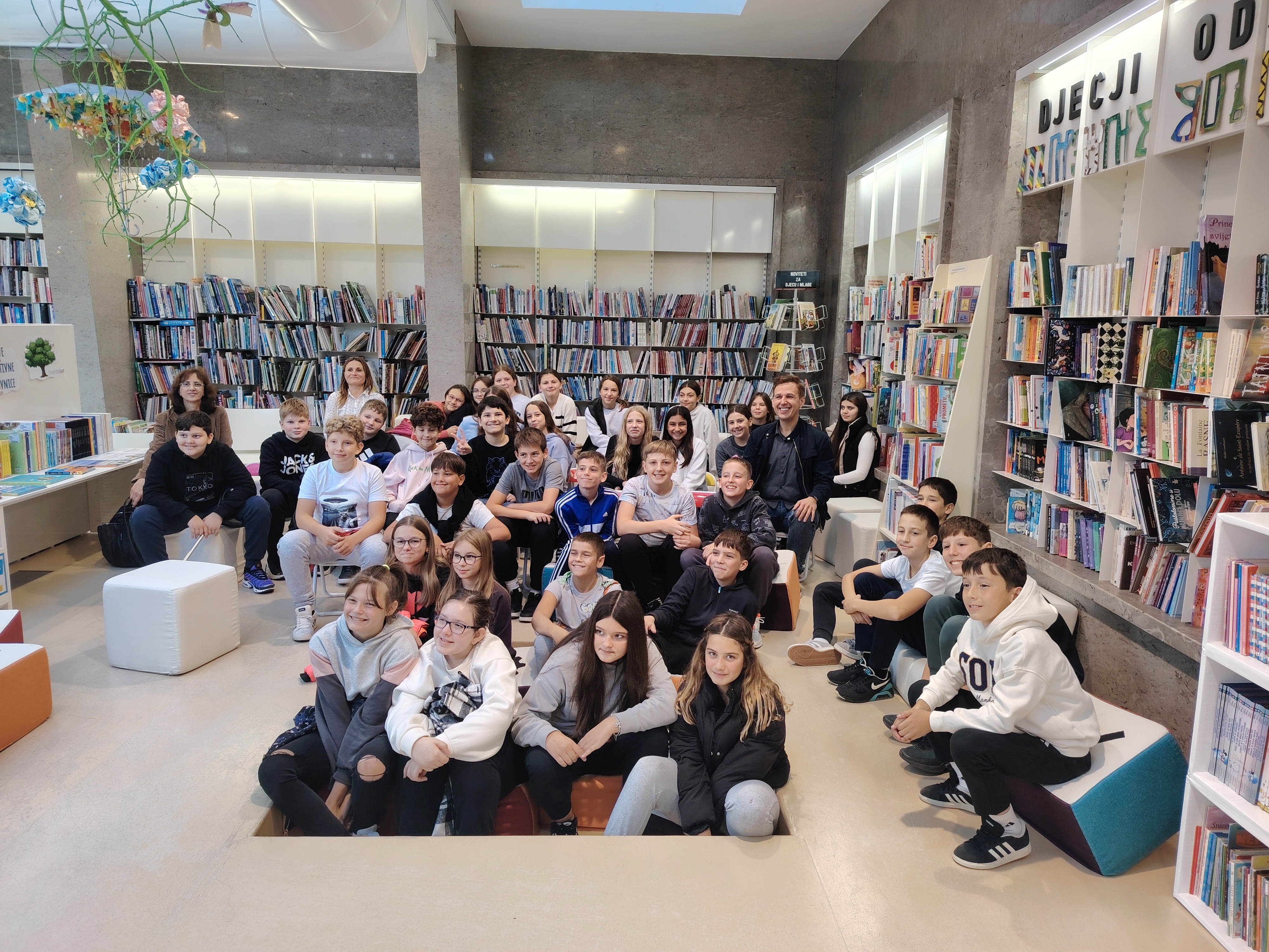 MHK // Odabrali knjižničari: Susret s Igorom Baksom!