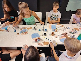 „LJETO U KNJIŽNICI” U ZNAKU DJEČJE KREATIVNOSTI, ZNATIŽELJE I UMJETNOSTI