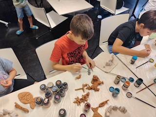 „LJETO U KNJIŽNICI” U ZNAKU DJEČJE KREATIVNOSTI, ZNATIŽELJE I UMJETNOSTI