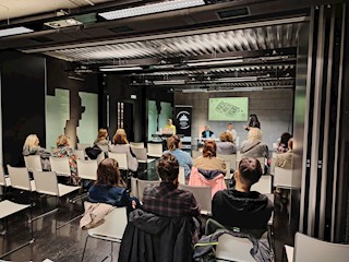 Književni susret sa Zoranom Ferićem – večer ispunjena glazbom, humorom i emocijom