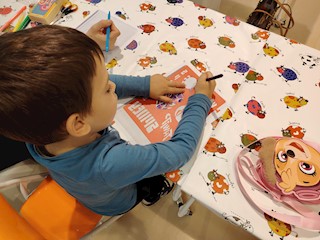 MHK // Održana edukativno-kreativna radionica "Čitamo i stvaramo: odabrala knjižničarka“