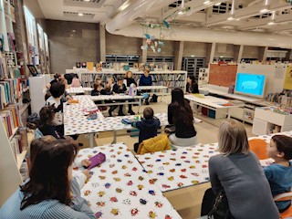 MHK // Održana edukativno-kreativna radionica "Čitamo i stvaramo: odabrala knjižničarka“